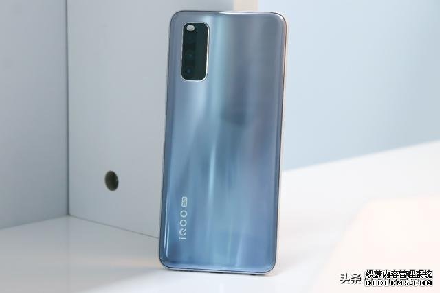 天璣1000 Plus性能首秀，iQOO Z1釋放超強旗艦之力
