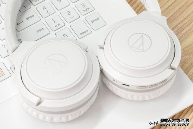 頭戴無線藍牙耳機 40小時超長續(xù)航是什么體驗？