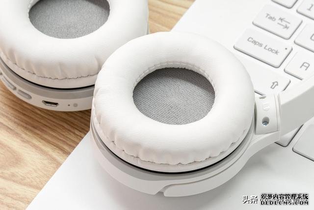頭戴無線藍牙耳機 40小時超長續(xù)航是什么體驗？