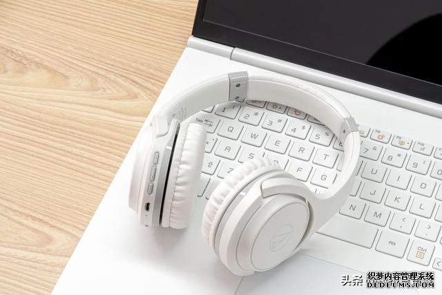 頭戴無線藍牙耳機 40小時超長續(xù)航是什么體驗？