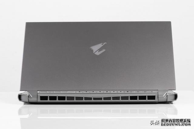 8核十代酷睿 大屏游戲本會(huì)更爽么 技嘉AORUS 17G XB評(píng)測(cè)