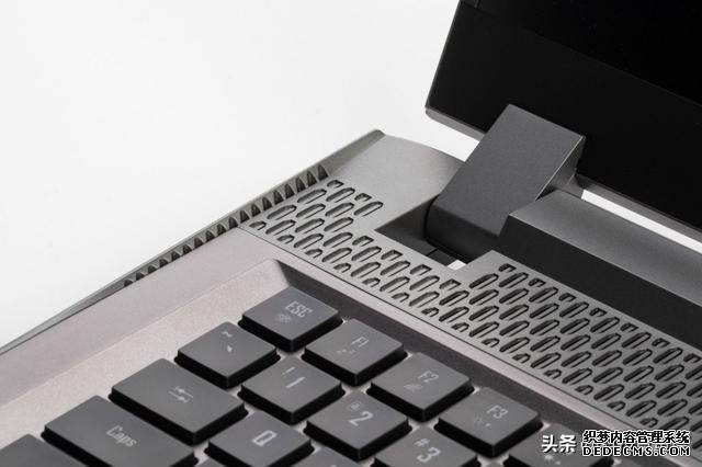 8核十代酷睿 大屏游戲本會(huì)更爽么 技嘉AORUS 17G XB評(píng)測(cè)
