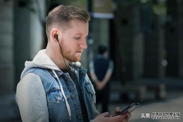 有了ROG Cetra降噪版，誰(shuí)也別想打擾我玩游戲