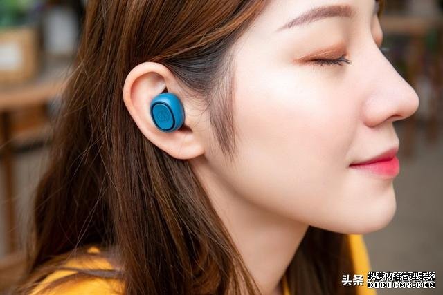 30小時(shí)長(zhǎng)續(xù)航 鐵三角CK3 TW通勤一周都不用擔(dān)心充電問(wèn)題