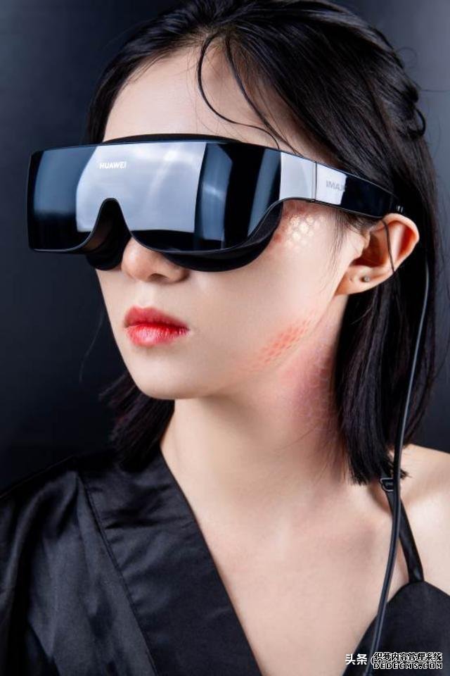 酷燃單品HUAWEI VR Glass輕體驗:僅重166g的移動IMAX影院