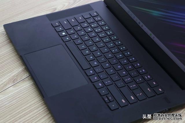 精雕細琢 雷蛇新品靈刃15精英版精致上線