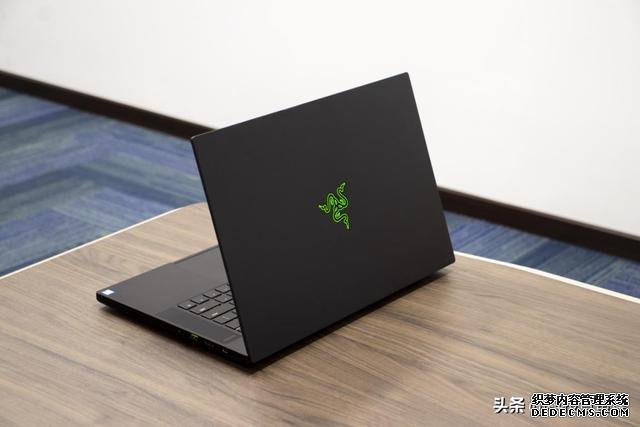 144Hz高色域顯示器，這才是高端游戲本該有的畫(huà)面表現(xiàn)