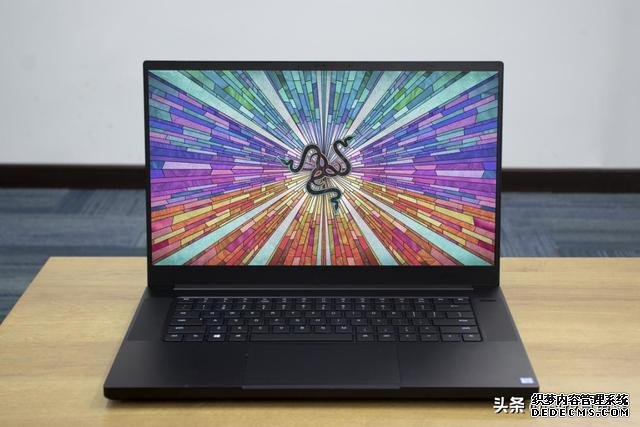 144Hz高色域顯示器，這才是高端游戲本該有的畫(huà)面表現(xiàn)