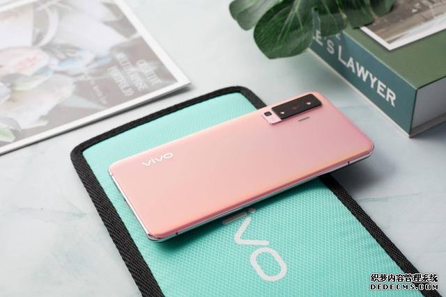 vivo X50 Pro正式發(fā)布！高顏值拍照旗艦就是這么豪橫，好看還好用