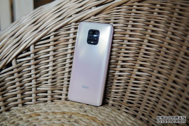 千元5G手機質(zhì)感怎么樣？Redmi 10X系列給你答案，真的很贊