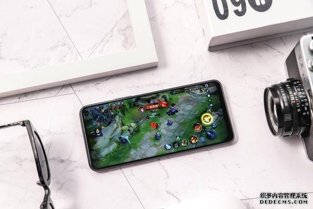 iQOO Z1、榮耀X10“掰頭”，優(yōu)勢不一，你“pick”誰？