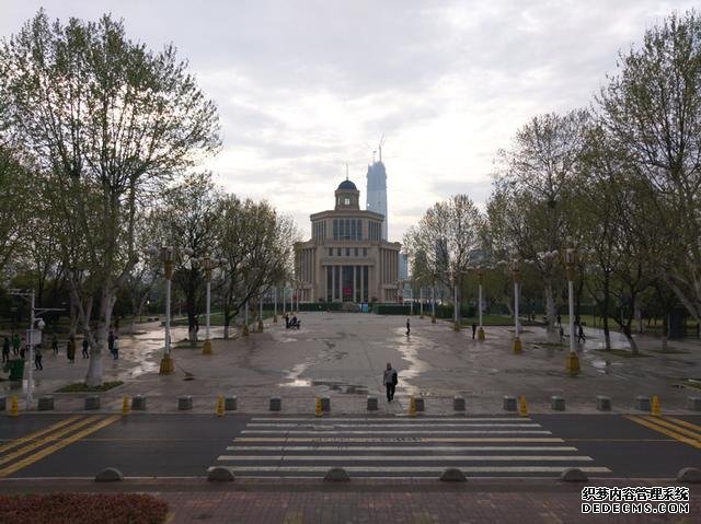 Light退出，三星挺進(jìn)，陣列式多攝緣何命途多舛