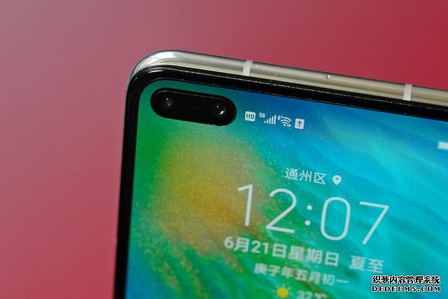 爆款5G手機華為P40開箱：僅175克重量，小巧但依然彪悍