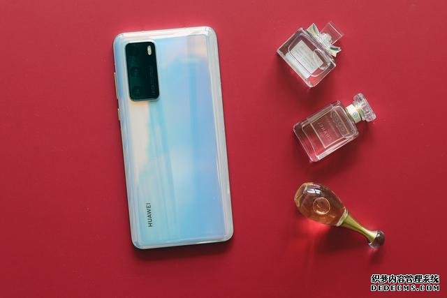 爆款5G手機華為P40開箱：僅175克重量，小巧但依然彪悍
