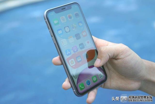 為什么不支持5G的iPhone 11依舊暢銷？網(wǎng)友的評論一針見血