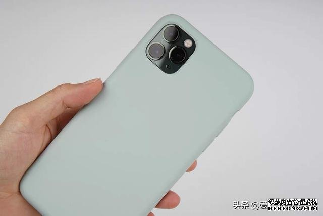 反轉(zhuǎn)！iPhone 12或全系標(biāo)配三攝，小杯中杯大杯尺寸更鮮明