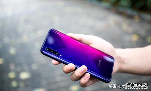 華為再次發(fā)力，麒麟810+真全面屏+4800萬三攝，從2199到1399