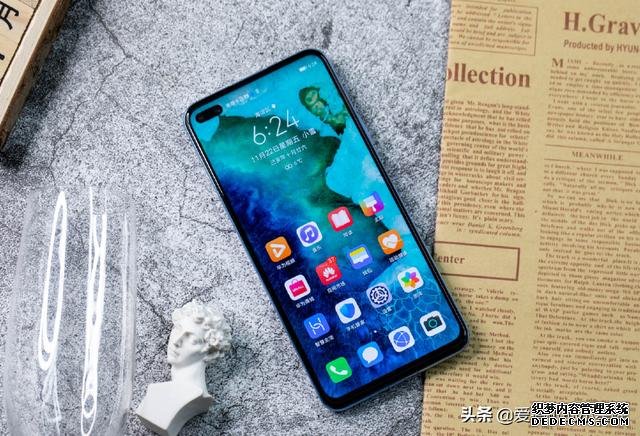 盧偉冰果然沒算錯(cuò)，榮耀V30再次跌至新低價(jià)，還買榮耀X10？