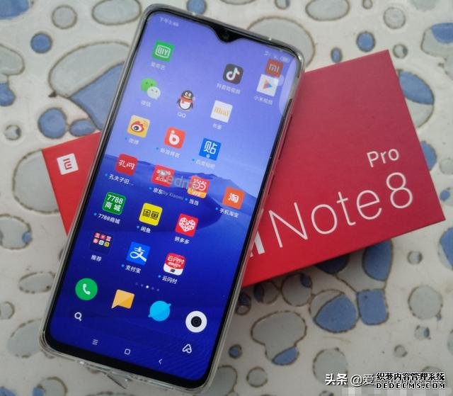 小米高管暗示榮耀Play 4T配置差，紅米9會提高標準，不做電子垃圾