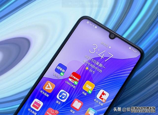 為什么內(nèi)行人會(huì)推薦榮耀X10，而不是暢享20 Pro？因?yàn)椴罹嗝黠@