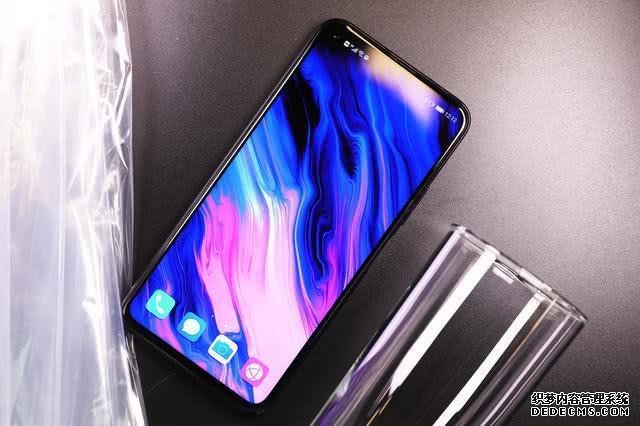 跌至1978元，4000mAh＋側(cè)邊指紋＋I(xiàn)MX586，華為真香千元機(jī)