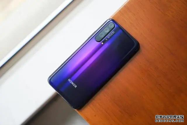 跌至1978元，4000mAh＋側(cè)邊指紋＋I(xiàn)MX586，華為真香千元機(jī)