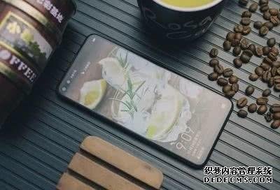 三款學生黨首選的千元機，同價位優(yōu)勢明顯，每一款都是高配低價