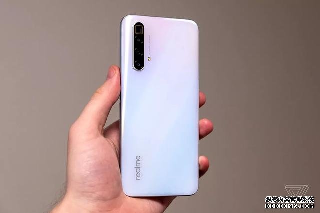 Realme X3上市：驍龍855 Plus、面向4G市場，潛望長焦成標(biāo)配