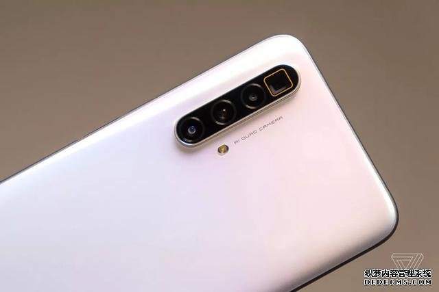 Realme X3上市：驍龍855 Plus、面向4G市場，潛望長焦成標(biāo)配