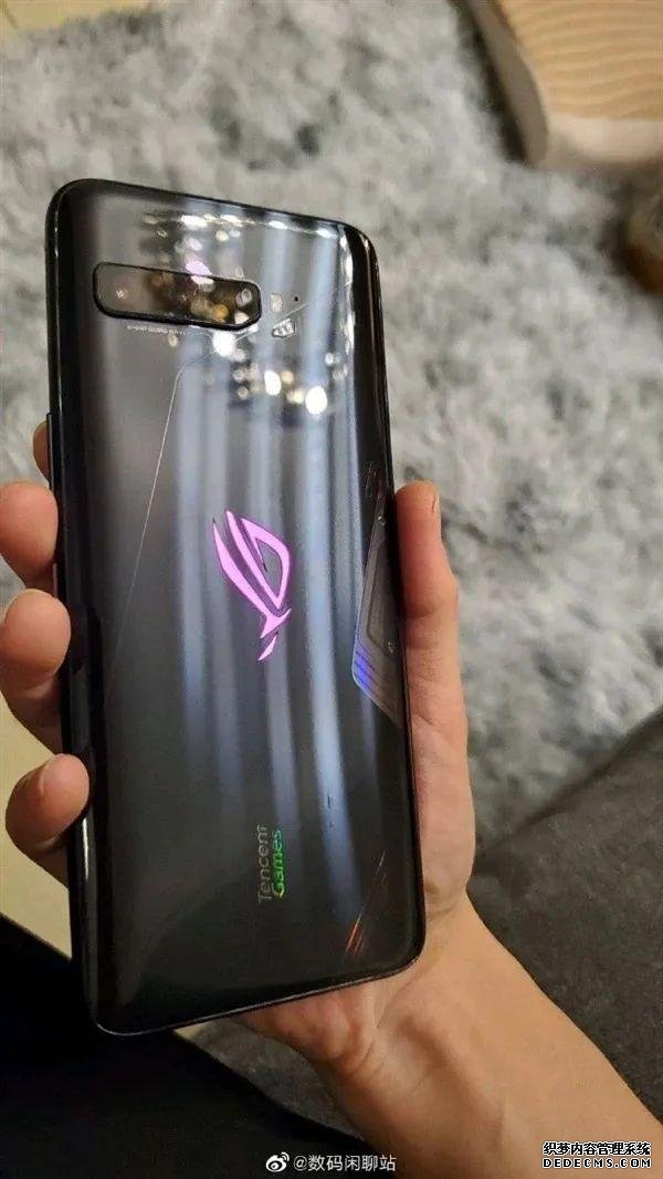 華碩 ROG Phone 3 官宣 7 月發(fā)布，騰訊游戲深度定制