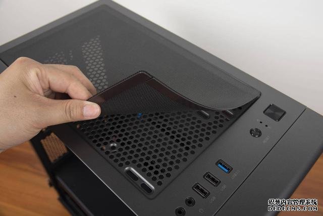 兩百多元啟航者A1機箱裝機，20萬分集顯主機用來上網(wǎng)課足夠