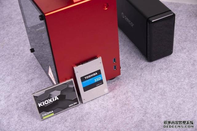 東芝存儲更名鎧俠，80后用戶曬單，除了U盤已集齊全家桶