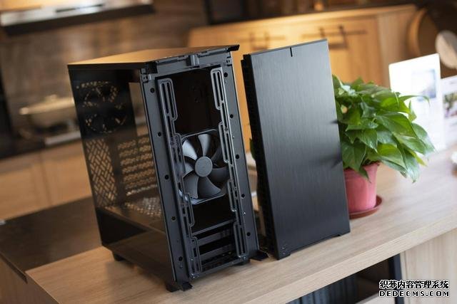 Define 7 Compact機箱上市，分形工藝機電散三劍客裝機評測
