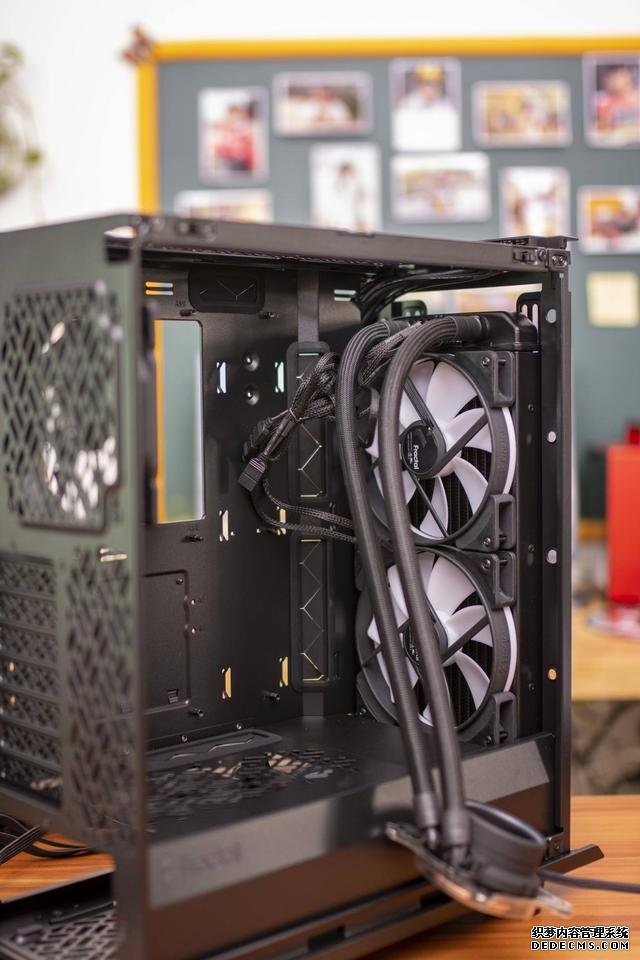 Define 7 Compact機箱上市，分形工藝機電散三劍客裝機評測