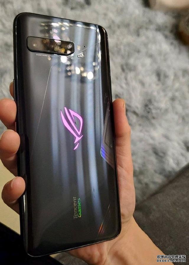 華碩ROG Phone 3將于7月22日線上發(fā)布 或搭載高通驍龍865+處理器