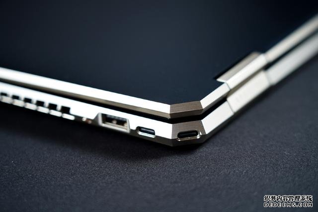 輕薄變形本下的“金屬暴力美學(xué)”惠普Spectre x360 15筆記本評測