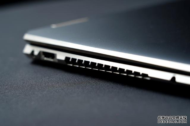 輕薄變形本下的“金屬暴力美學(xué)”惠普Spectre x360 15筆記本評測