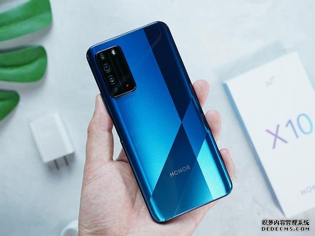 “重度”使用榮耀X10一個(gè)月，有些話不吐不快