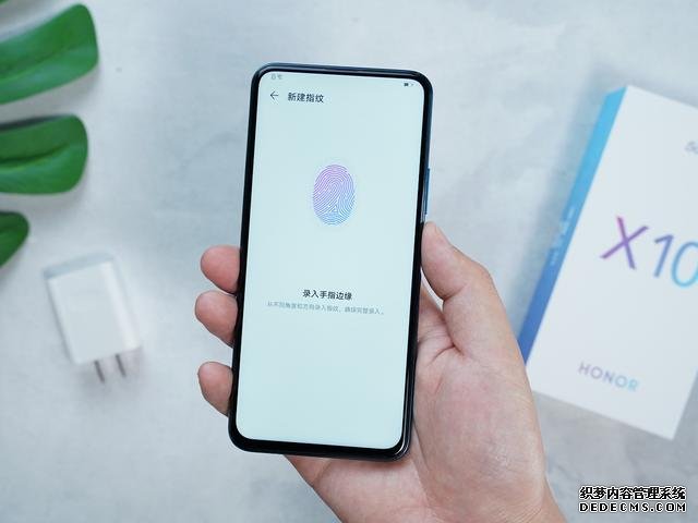 “重度”使用榮耀X10一個(gè)月，有些話不吐不快