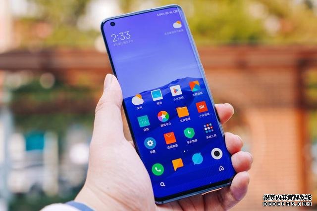為什么年輕人不喜歡華為EMUI，它和小米MIUI的差距在哪里？