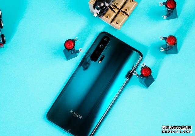 8+256GB華為老旗艦降至1999，對(duì)比6+128GB 5G新機(jī)，你會(huì)怎么選？