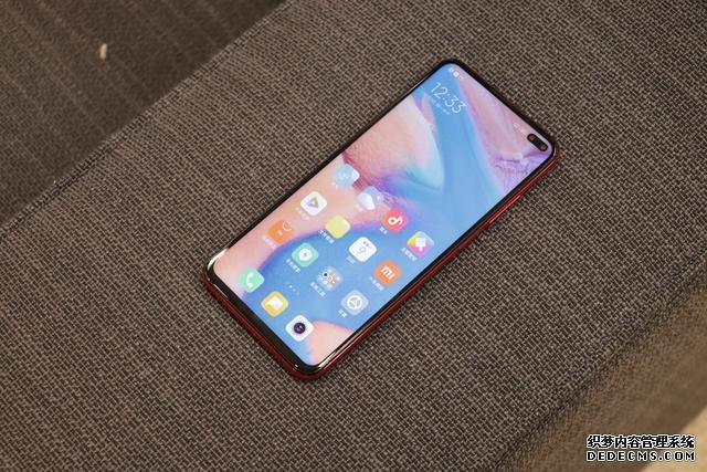 三款兩千檔5G新機(jī)，榮耀、紅米、iQOO，應(yīng)該怎么選？
