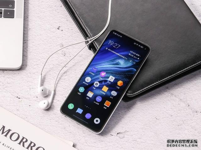 三款兩千檔5G新機(jī)，榮耀、紅米、iQOO，應(yīng)該怎么選？