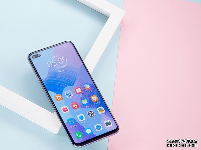 從3199降至1799的麒麟990手機(jī)，已經(jīng)成為兩千以內(nèi)最高的手機(jī)