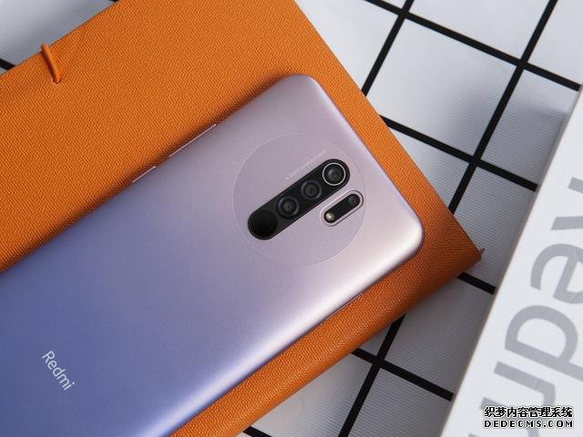 5020mAH+快充，小米128GB四攝千元機(jī)已降至899，已從一般變真香