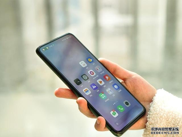 從3599降至2799，驍龍865+8GB+90HZ三星屏+65W，如今很值得
