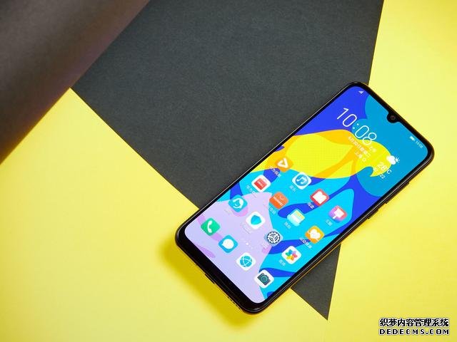 1500檔目前最值的三款手機(jī)：兩款4G一款5G，最高8+128GB