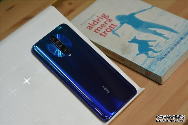 紅米又一款5G新機(jī)上市，120HZ、6+128GB僅1799，對(duì)比10X各有優(yōu)劣