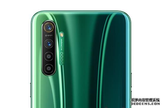 這款4G手機(jī)到清倉階段，256GB內(nèi)存版本僅1699元