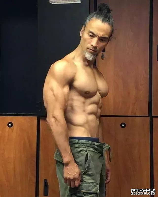 那些堅持健身直到50歲的人，心態(tài)和肌肉會發(fā)生什么變化？